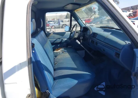 1994 Ford F150 z USA, uszkodzony, nr VIN 2FTEF14Y4RCA52098